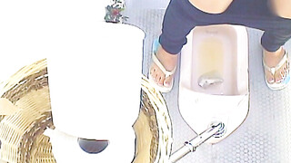  和式便所多角度美女大屁股肥穴尿尿（下部） (1) - 91热爆 